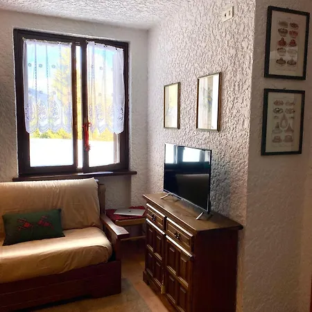 Apartment La Casa Nel Verde, Un Nido Accogliente Con Vista *