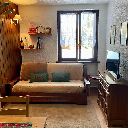 La Casa Nel Verde, Un Nido Accogliente Con Vista Apartment