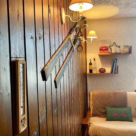 Apartment La Casa Nel Verde, Un Nido Accogliente Con Vista Folgarida